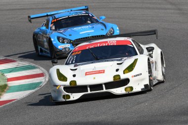 12 cevheri Hankook Mugello 18 Şubat 2017: #488 oktan 126, Ferrari 488 Gt3: Bjorn Grossmann, Fabio Leimer devre Mugello, İtalya.