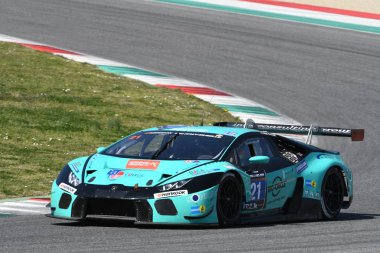 12 cevheri Hankook Mugello 18 Şubat 2017: #21 Konrad Motorsport, Lamborghini Huracan Gt3: Franz Konrad, Marco Mapelli, Giorgio Maggi, Christopher Zochling devre Mugello, İtalya.