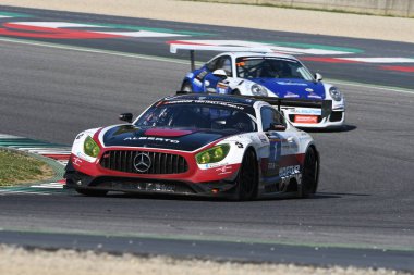 12 cevheri Hankook Mugello 18 Şubat 2017: #1 Hofor-yarış, Mercedes Amg Gt3: Michael Kroll, Chantal Kroll, Roland Eggimann, Kenneth Heyer, Christiaan Frankenhout devre Mugello, İtalya.