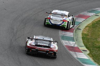12 cevheri Hankook Mugello 18 Şubat 2017: #1 Hofor-yarış, Mercedes Amg Gt3: Michael Kroll, Chantal Kroll, Roland Eggimann, Kenneth Heyer, Christiaan Frankenhout devre Mugello, İtalya.