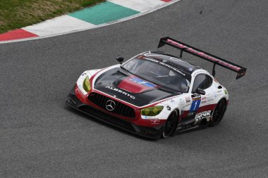 12 ore Hankook Mugello 18 March 2017:#17 IDEC SPORT RACING, Mercedes AMG GT3: Patrice Lafargue, Paul Lafargue, Dimitri Enjalbert on Mugello Circuit, Italy.