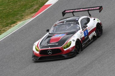 12 cevheri Hankook Mugello 18 Şubat 2017: #1 Hofor-yarış, Mercedes Amg Gt3: Michael Kroll, Chantal Kroll, Roland Eggimann, Kenneth Heyer, Christiaan Frankenhout devre Mugello, İtalya.