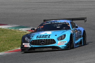 12 cevheri Hankook Mugello 18 Şubat 2017: #25 Htp Motorsport, Mercedes Amg Gt3: Wim de Pundert, Bernd Schneider, Brice Bosi devre Mugello, İtalya.