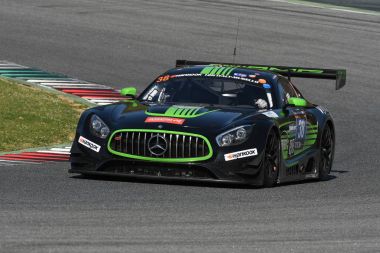 12 cevheri Hankook Mugello 18 Şubat 2017: #38 Ms yarış, Mercedes Amg Gt3: Alexander Hrachowina, Edward Lewis Brauner, Martin Konrad, Zeljko Drmic devre Mugello, İtalya.