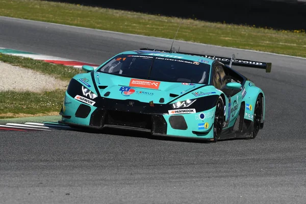 12 cevheri Hankook Mugello 18 Şubat 2017: #21 Konrad Motorsport, Lamborghini Huracan Gt3: Franz Konrad, Marco Mapelli, Giorgio Maggi, Christopher Zochling devre Mugello, İtalya.