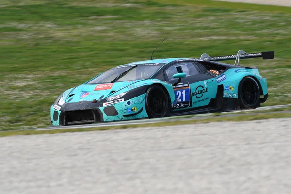 12 cevheri Hankook Mugello 18 Şubat 2017: #21 Konrad Motorsport, Lamborghini Huracan Gt3: Franz Konrad, Marco Mapelli, Giorgio Maggi, Christopher Zochling devre Mugello, İtalya.