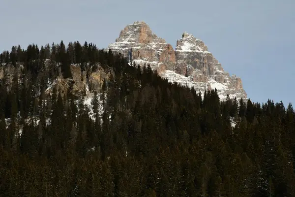 Tre Cime di Lavaredo (Drei Zinnen), Dolomitas, Veneto, Italia . — Foto de Stock