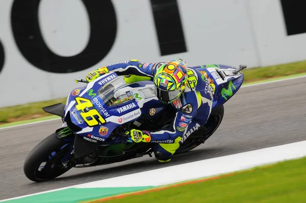 MUGELLO - ITÁLIA, 21 de maio: piloto italiano Yamaha Valentino Rossi em 2016 TIM MotoGP da Itália em 21 de maio de 2016 — Fotografia de Stock