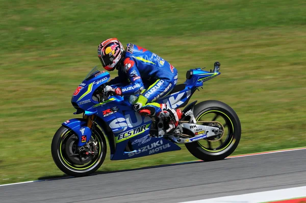 Mugello - Italien, 21 maj: Spanska Suzuki ryttare Maverick Vinales 2016 Tim Motogp Italien på Mugello krets den 21 maj 2016 — Stockfoto