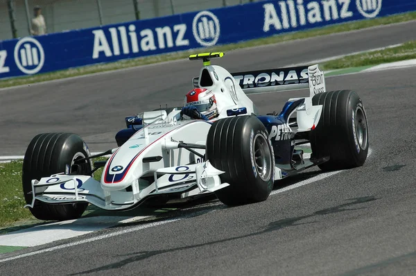 Imola - Itálie, 21. března: F1 řidič Robert Kubica na Bmw Sauber F1 v roce 2006 F1 Gp San Marina 21. března 2006. Itálie. — Stock fotografie