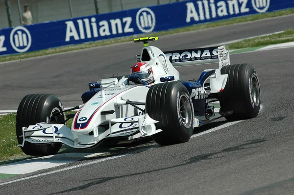 Imola - ITALIE, 21 MARS : Pilote de F1 Robert Kubica sur Sauber BMW F1 au GP F1 2006 de Saint-Marin le 21 mars 2006. Italie . — Photo