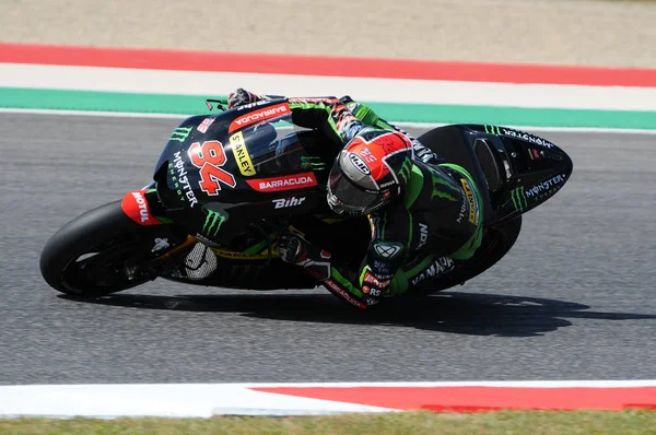 Mugello - Olaszország, június 3: Deutsch Yamaha Tech 3 lovas Jonas Folger 2017 Oakley Motogp Gp Olaszország 2017. június 3. — Stock Fotó