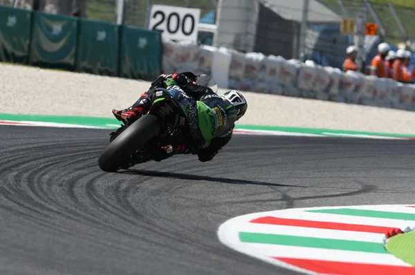 Mugello - Olaszország, június 3: Deutsch Yamaha Tech 3 lovas Jonas Folger 2017 Oakley Motogp Gp Olaszország 2017. június 3. — Stock Fotó