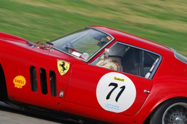 Mugello, o, Kasım, 2007: Bilinmeyen çalıştırmak ile eski 1962 Ferrari 250 Gto devre Mugello İtalya Finali Mondiali Ferrari 2007 sırasında. İtalya