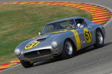 Mugello, o, Kasım, 2007: Bilinmeyen ile çalışır eski 1960'larda Ferrari 250 devre Mugello İtalya Finali Mondiali Ferrari 2007 sırasında. İtalya