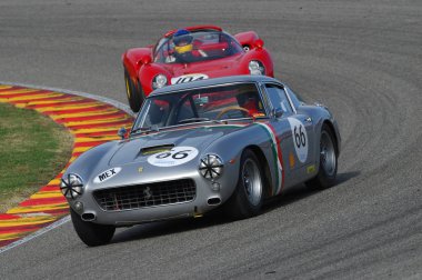 Mugello, o, Kasım, 2007: Bilinmeyen ile çalışır eski 1960'larda Ferrari 250 devre Mugello İtalya Finali Mondiali Ferrari 2007 sırasında. İtalya