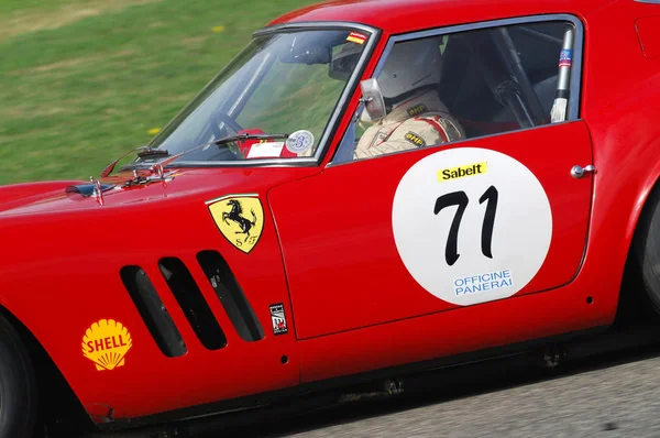 MUGELLO, IT, November, 2007: Unknown run with old 1962  Ferrari 250 GTO at Mugello Circuit in italy during Finali Mondiali Ferrari 2007. Italy — Stock Photo, Image