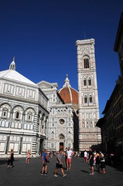 20 Ağustos 2017: Cathedral, Santa Maria del Fiore vaftizhane ve Floransa Giotto'nun Çan kulesinde. İtalya.