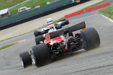 Mugello devre 1 Nisan 2007: bilinmeyen tarihi Ferrari F1 ile çalıştırmak 312t Niki Lauda Mugello devre Mugello tarihi Festivali sırasında İtalya'ex.