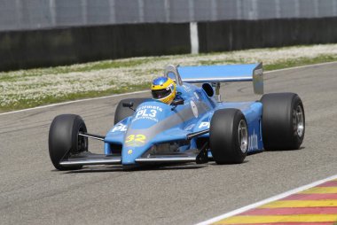 Mugello devre 1 Nisan 2007: bilinmeyen çalıştırmak klasik F1 araba 1983 Osella Fa1d (ex Piercarlo Ghinzani - Jean Pierre Jarier) İtalya Mugello devre Mugello tarihi Festival süresince.