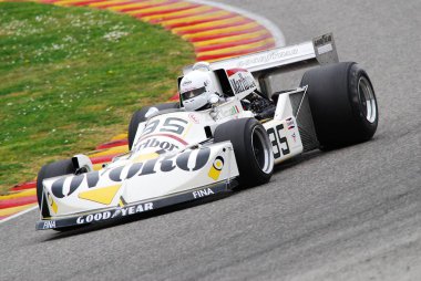 Mugello devre 1 Nisan 2007: bilinmeyen çalıştırmak üzerinde klasik F1 araba 1976 Ovoro Mart-Ford Arturo Merzario devre Mugello İtalya üzerinde eski Mugello tarihi Festival süresince.