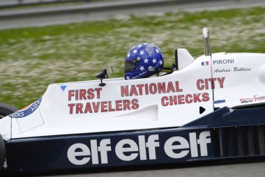 Mugello devre 1 Nisan 2007: bilinmeyen İtalya klasik F1 araba 1978 Tyrrell 008 ex Patrick Depailler Mugello devre Mugello tarihi Festival sırasında çalıştırmak.