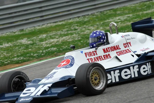 Mugello devre 1 Nisan 2007: bilinmeyen İtalya klasik F1 araba 1978 Tyrrell 008 ex Patrick Depailler Mugello devre Mugello tarihi Festival sırasında çalıştırmak.