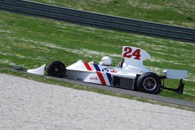 Mugello devre 1 Nisan 2007: bilinmeyen İtalya klasik F1 araba 1974 Hesketh 308 eski James Hunt Mugello devre Mugello tarihi Festival sırasında çalıştırmak.