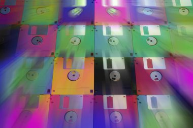 Çok renkli floppy disk 3.5 eski bilgisayarlar için. Arka plan olarak hizalanmış.