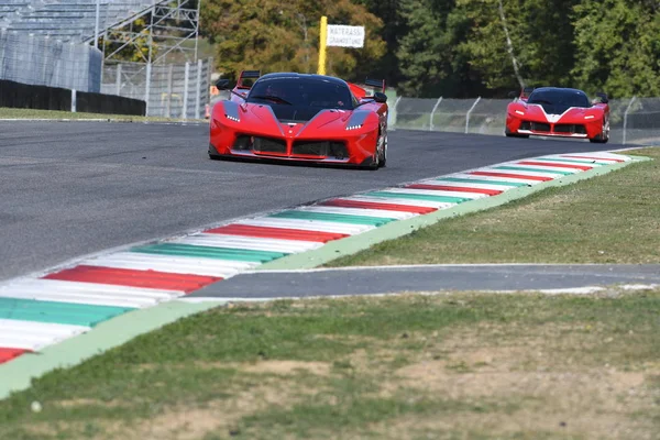 MUGELLO, ITÁLIA - OUTUBRO 26, 2017: Ferrari FXX-K durante Finali Mondiali Ferrrari 2017 - XX Programas em Circuito de Mugello — Fotografia de Stock