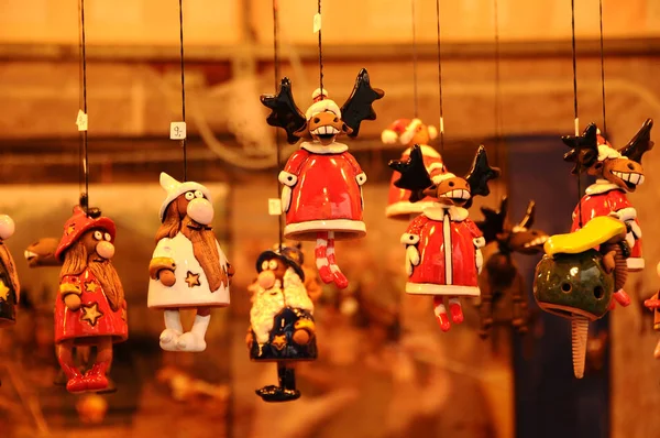 Noel süslemeleri bir pazarda. Xmas arka plan