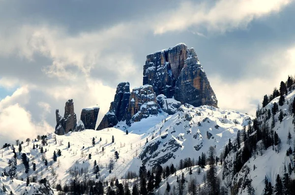 Cinque Torri Grupy Dolomity Włoskie Veneto Włochy — Zdjęcie stockowe