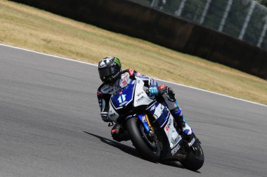 Mugello devre - 13 Temmuz 2012: Ben casuslarıyla resmi ekip Yamaha İtalya'nın Motogp Grand Prix eleme oturumu sırasında.