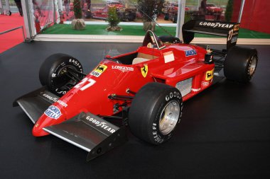 Mugello, bu Ekim, 2017: Ferrari F1 F156/85 Turbo Rene Arnoux ve Michele Alboreto Finali Mondiali Ferrari 2017, Ferrari yıldönümü 1947-2017 Mugello devre Paddock Show'da. İtalya