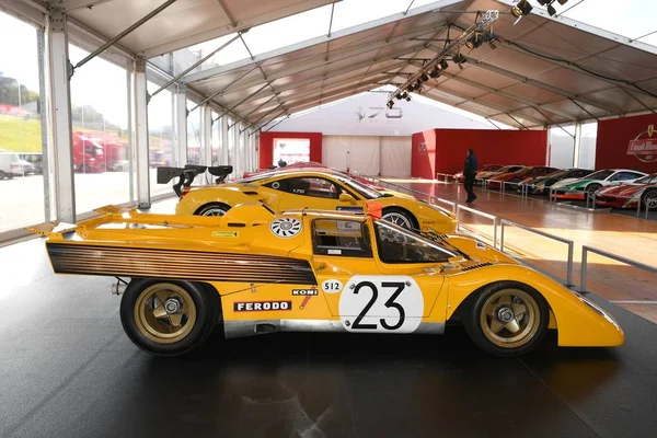 Mugello, bu Ekim, 2017: Vintage Ferrari 512m 1970 Finali Mondiali Ferrari 2017, Ferrari yıldönümü 1947-2017 Mugello devre Paddock Show'da. İtalya