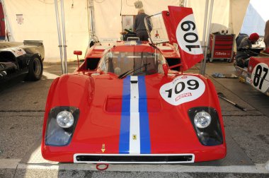 Imola Circuit, İtalya üzerinde uygulama sırasında bilinmeyen tarafından tahrik Imola Classic 22 Ekim 2016 - Ferrari 512 M - 1971.