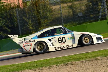 Imola Classic 22 Ekim 2016 - Porsche 935 K3 - 1979 İtalya Imola Circuit, uygulama sırasında bilinmeyen tarafından tahrik.