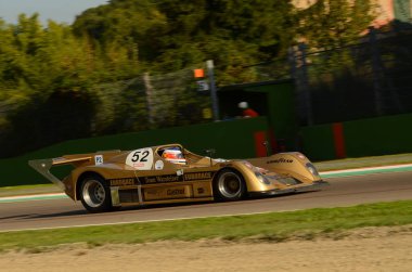 Imola Classic 22 Ekim 2016 - Toj Sc 304 1976 - Yves Scemama tarafından Imola Circuit, uygulama sırasında İtalya tahrik.