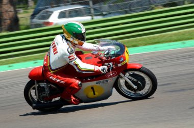21 Nisan 2018: Giacomo Agostini Mv Agusta sırasında Motor efsane Festivali 2018 Imola Circuit İtalya üzerinde.