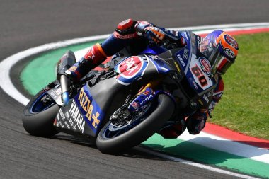 San Marino İtalya - 11 Mayıs 2018: Michael van der Mark Ned Yamaha Yzf R1 Pata Yamaha resmi Worldsbk takım, eylem üzerinde 11 Mayıs 2018 Imola Circuit, İtalya Superbike eleme oturumu sırasında.