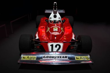 Mugello Pisti, 25 Ekim 2019: 1975 tarihli klasik F1 Ferrari 312t eski Niki Lauda İtalya 'daki Mugello Pisti' nde düzenlenen Finali Mondiali Ferrari 2019 sırasında sergilenmektedir..