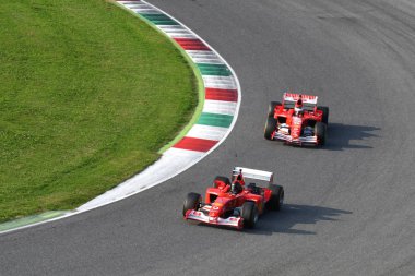 Mugello Pisti, 24 Ekim 2019: Ferrari F1 modeli F2005 eski Michael Schumacher - Rubens Barrichello İtalya 'daki Mugello Pisti Finali Mondiali Ferrari 2019 sırasında iş başında.