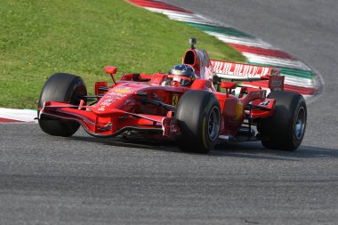 Mugello Pisti, 24 Ekim 2019: Ferrari F1model F12008 ex Kimi Raikkonen - Felipe Massa, İtalya 'daki Mugello Pisti' nde Finali Mondiali Ferrari 2019 sırasında iş başında.