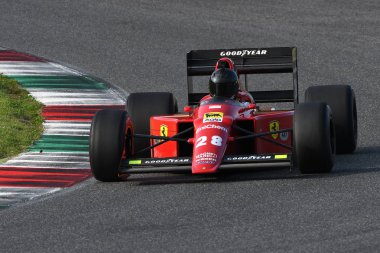 Mugello Pisti, 24 Ekim 2019: 1989 tarihli F1 Ferrari F189 Ferrari F189 eski Gerhard Berger - Nigel Mansell İtalya 'daki Mugello Pisti Finali Mondiali Ferrari 2019 sırasında görev başında.