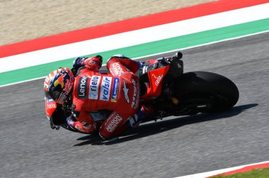 Mugello - İtalya, 1 Haziran 2019: İtalyan Ducati Takımı binicisi Andrea Dovizioso Haziran 2019'da Motogp'nin İtalya Gp'sinde 2019'da faaliyette