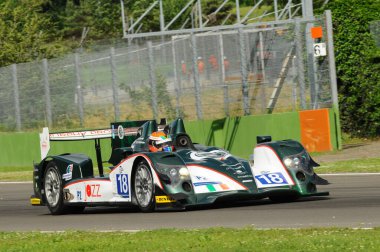 Imola, İtalya 17 Mayıs 2013: Oreca 03 - B HARTLEY / M. PATTERSON tarafından sürülen Team Murphy Prototiplerinden Nissan, Avrupa Le Mans Serisi - 3 Saat - Imola, İtalya