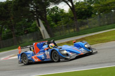 Imola, İtalya 17 Mayıs 2013: Alpine - Signatech Alp Takımı 'ndan Nissan, Avrupa Le Mans Serisi sırasında P RAGUES / N. PANCIATICI tarafından kullanıldı - 3 Saat Imola, İtalya