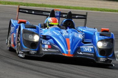 Imola, İtalya 17 Mayıs 2013: Alpine - Signatech Alp Takımı 'ndan Nissan, Avrupa Le Mans Serisi sırasında P RAGUES / N. PANCIATICI tarafından kullanıldı - 3 Saat Imola, İtalya