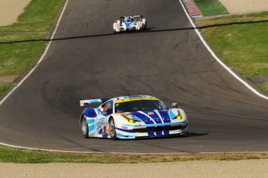 Imola, İtalya 17 Mayıs 2013: SMP Racing takımından Ferrari F458 Italia GT3, D. MARKOZOV / Y. EVSTIGNEEV / A. FROLOV, Avrupa Le Mans Serisi - 3 Saat - Imola, İtalya