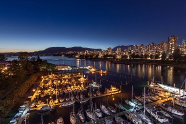 Vancouver, Kanada - 23 Haziran 2017: Tekneler Burrard sivil Marina